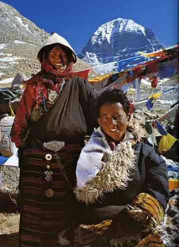 
Kailash North Face: Pilgrim Mother And Son - Himalaya The Secret Of The Golden Tara By Dieter Glogowski book

